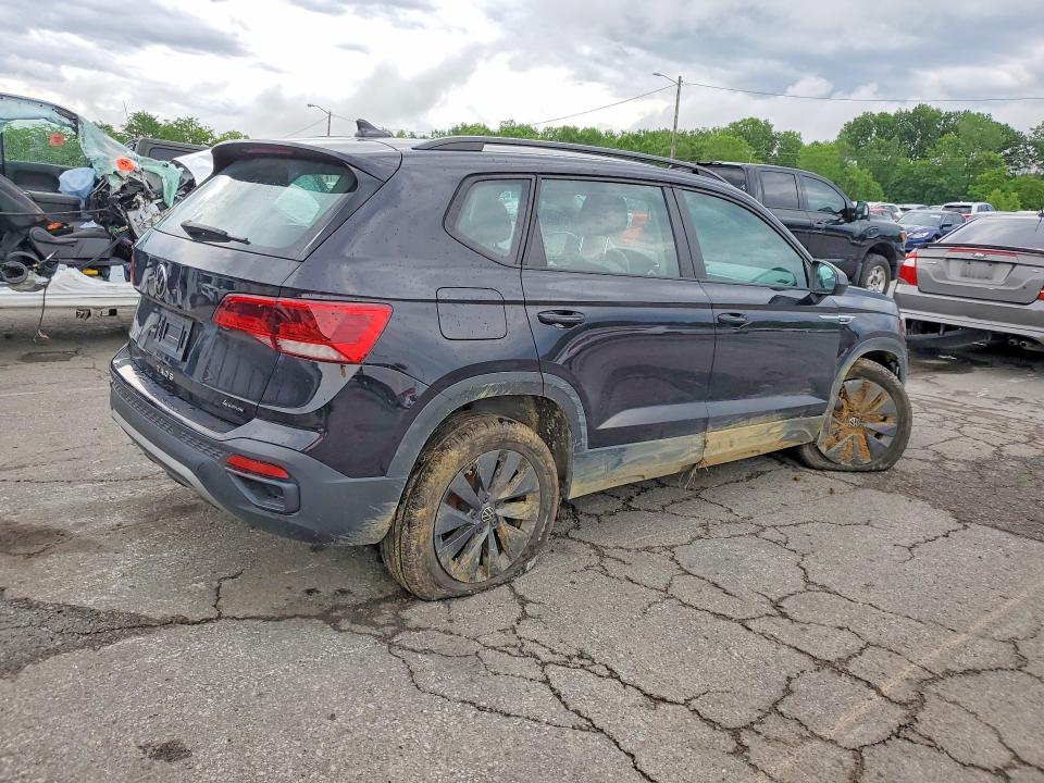 Продажа на аукционе авто 2022 Volkswagen Taos, vin: 3VVMX7B27NM021566, номер лота: 52996336