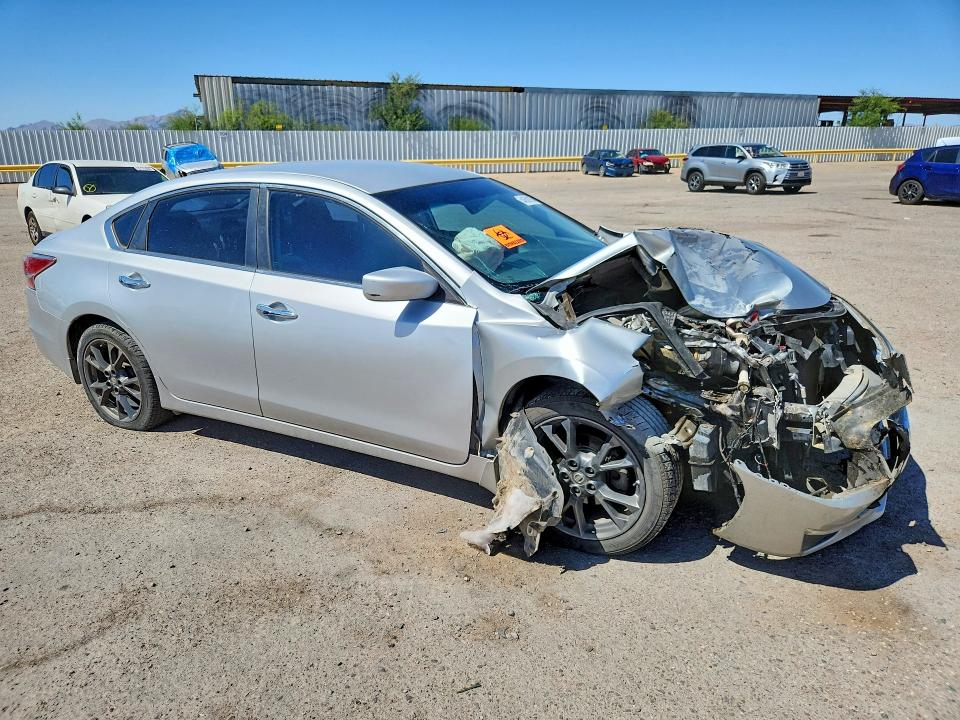 2015 Nissan Altima მანქანა იყიდება აუქციონზე, vin: 1N4AL3AP9FC105917, აუქციონის ნომერი: 54859286