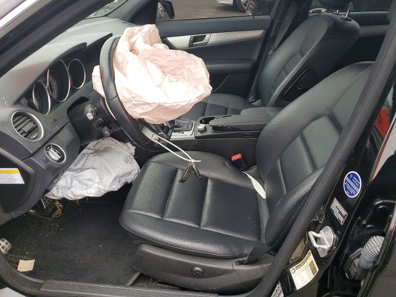 Продаж на аукціоні авто 2013 Mercedes-benz C, vin: WDDGF4HB3DR259325, номер лоту: 52205806