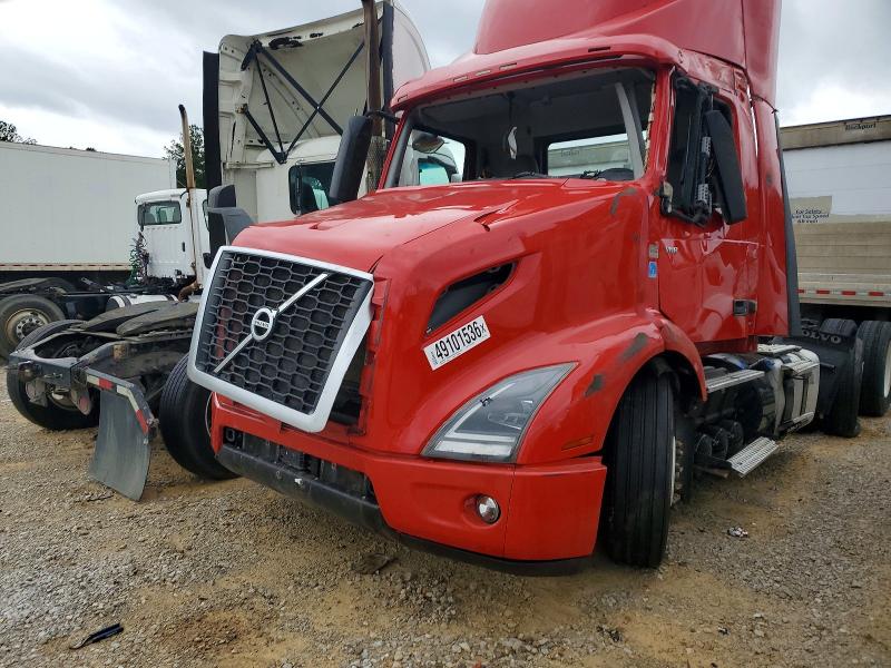 49101536 :رقم المزاد ، 4V4WC9EG6PN610479 vin ، 2023 Volv Vnr مزاد بيع