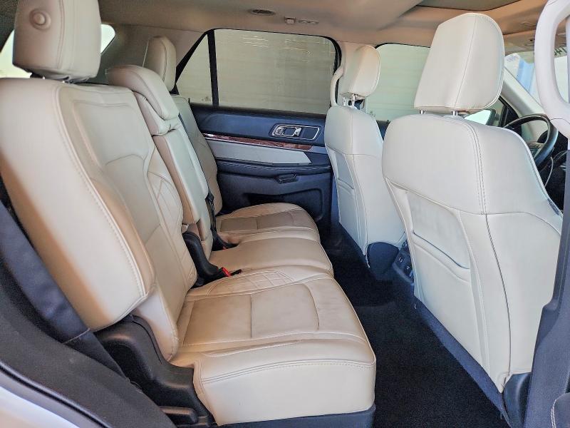 53014096 :رقم المزاد ، 1FM5K8HT0JGB56976 vin ، 2018 Ford Explorer مزاد بيع