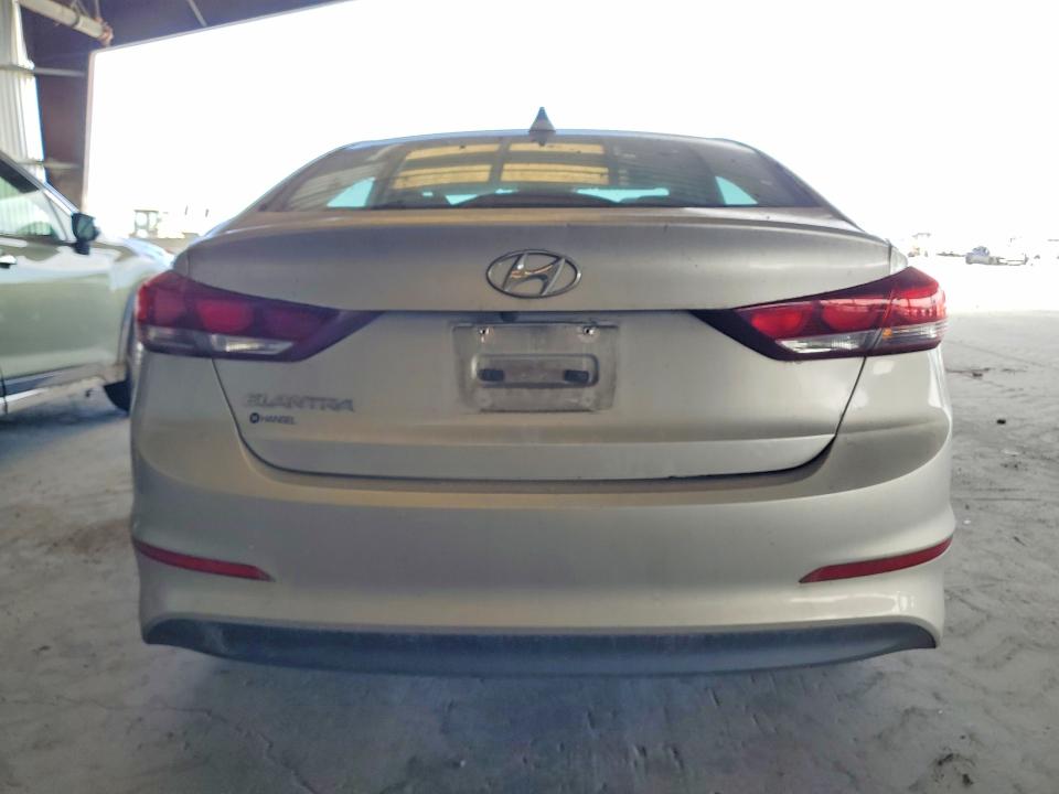 54700796 :رقم المزاد ، 5NPD84LF6JH304181 vin ، 2018 Hyundai Elantra مزاد بيع