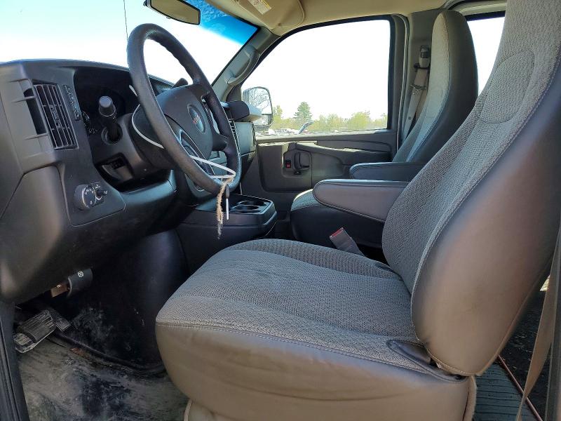 52564916 :رقم المزاد ، 1GTW7FCFXF1902571 vin ، 2015 Gmc Savana مزاد بيع