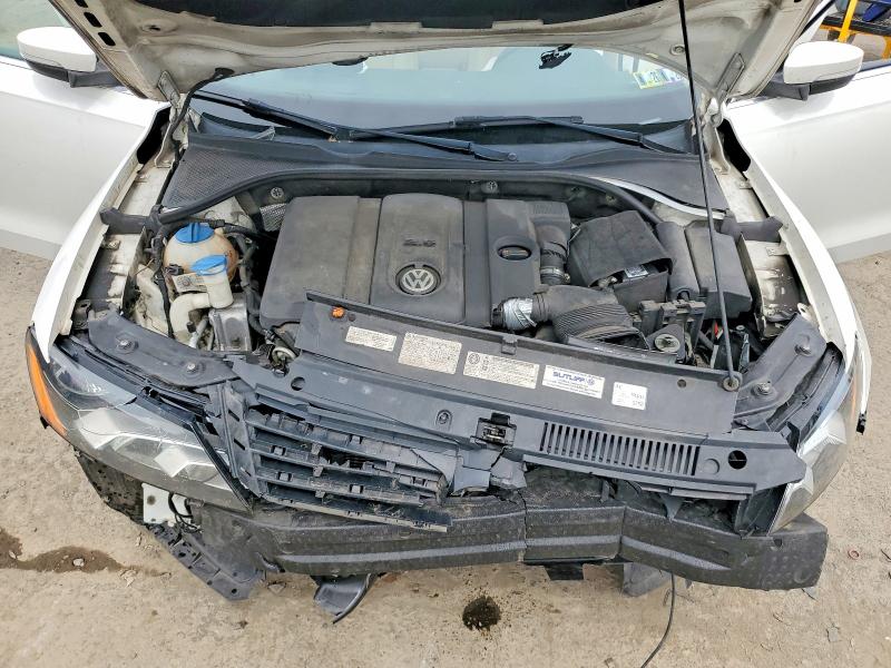 53026136 :رقم المزاد ، 1VWBP7A30DC063591 vin ، 2013 Volkswagen Passat مزاد بيع