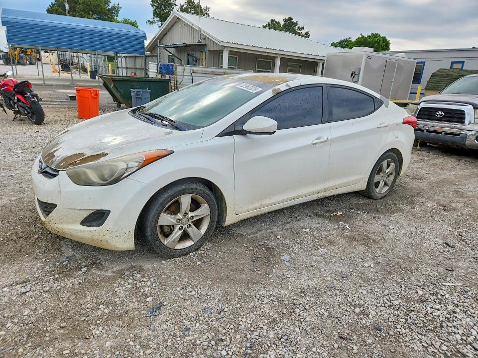 Auction sale of the 2013 Hyundai Elantra, vin: 5NPDH4AE8DH325645, lot number: 52962326