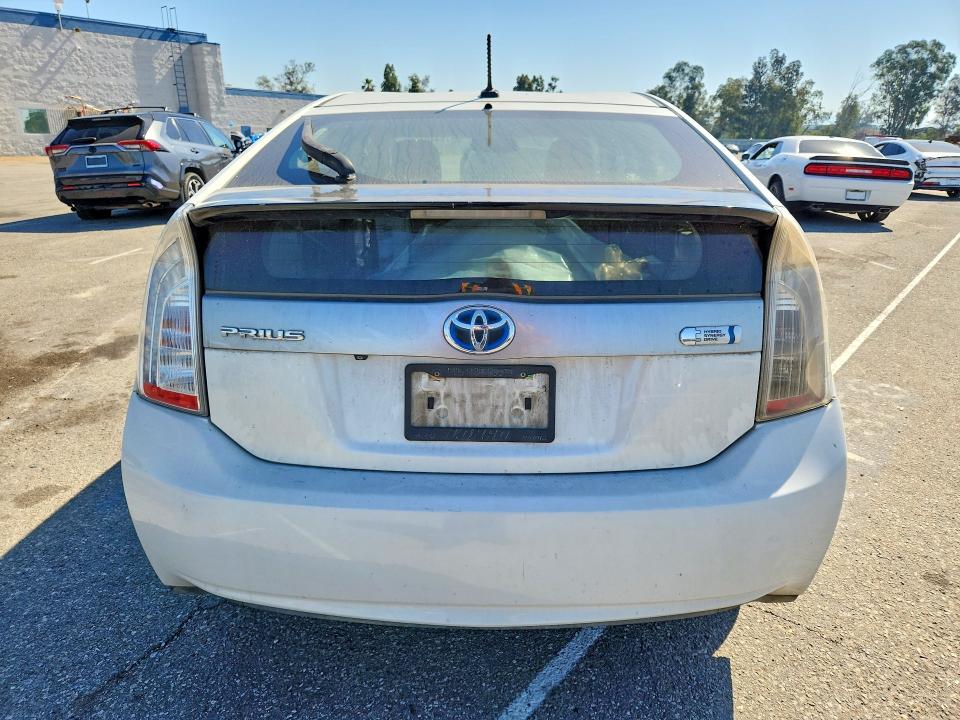 54494326 :رقم المزاد ، JTDKN3DP0F3071709 vin ، 2015 Toyota Prius Plug-in Hybrid مزاد بيع