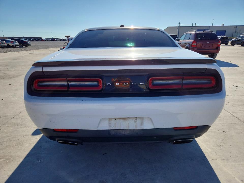 Продажа на аукционе авто 2015 Dodge Challenger, vin: 2C3CDZAGXFH701039, номер лота: 53049106