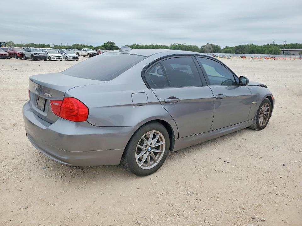 52836706 :رقم المزاد ، WBAPH7G59ANM48756 vin ، 2010 Bmw 328 مزاد بيع