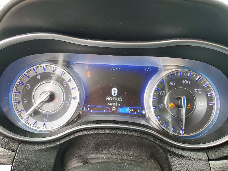53570396 :رقم المزاد ، 2C3CCAAG8LH168656 vin ، 2020 Chrysler 300 مزاد بيع