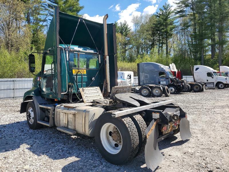 52596456 :رقم المزاد ، 1M1AW01XXHM009467 vin ، 2017 Mack Tractor مزاد بيع