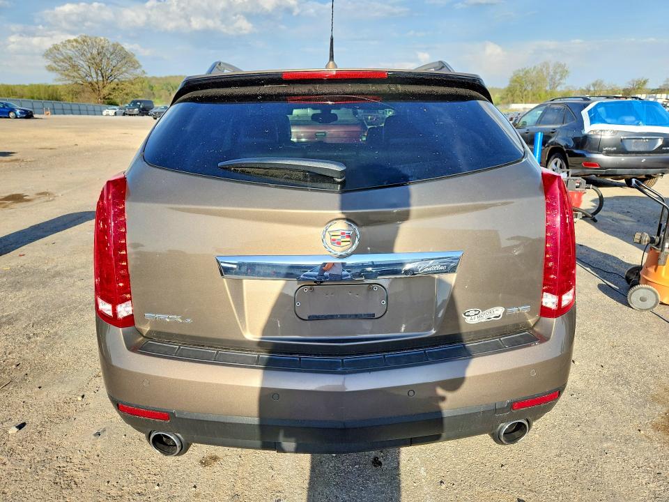 51675596 :رقم المزاد ، 3GYFNEE35ES640839 vin ، 2014 Cadillac Srx مزاد بيع