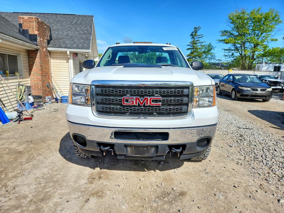 Продажа на аукционе авто 2011 Gmc Sierra, vin: 1GT02ZCGXBZ439809, номер лота: 52904906