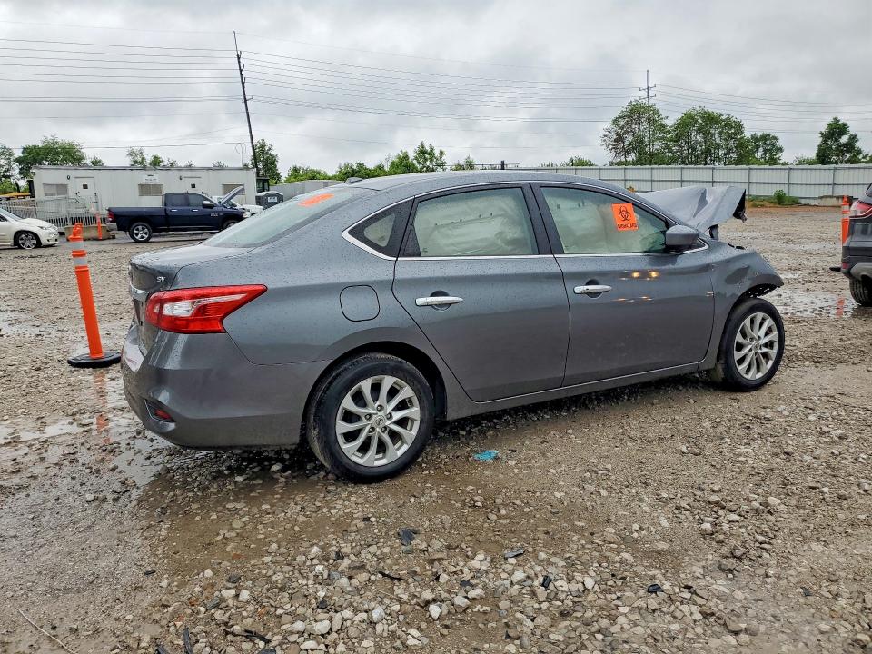 52159766 :رقم المزاد ، 3N1AB7AP0JL647539 vin ، 2018 Nissan Sentra مزاد بيع