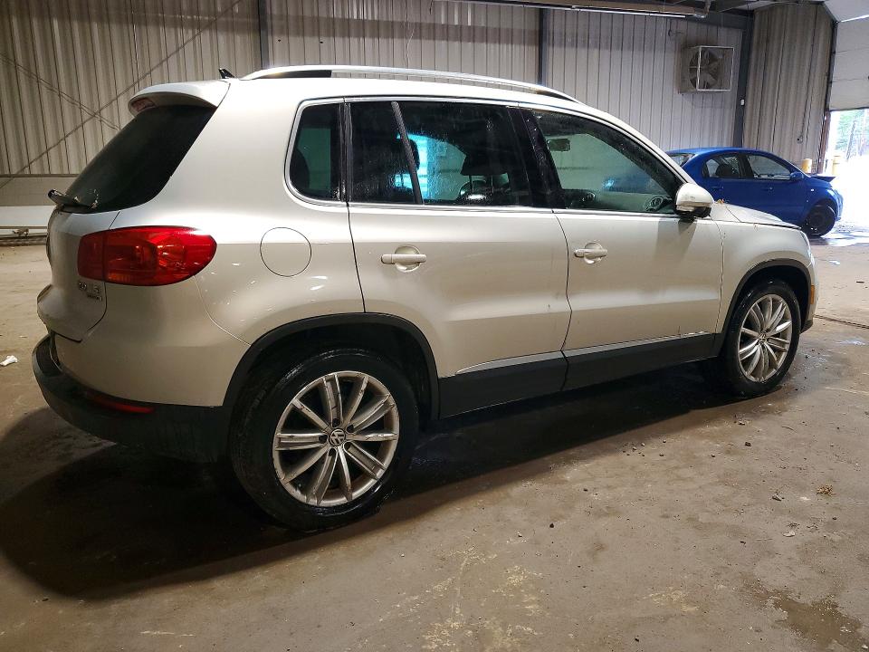 52853166 :رقم المزاد ، WVGBV3AX3EW588192 vin ، 2014 Volkswagen Tiguan مزاد بيع