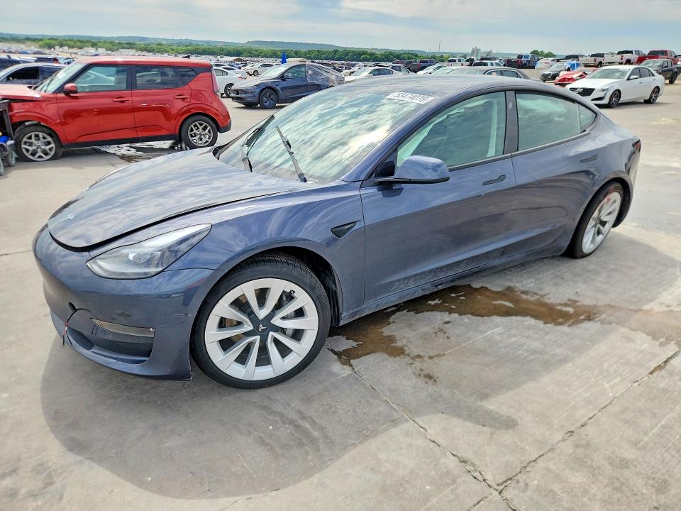 Auction sale of the 2022 Tesla Model 3, vin: 5YJ3E1EB1NF339969, lot number: 53474076