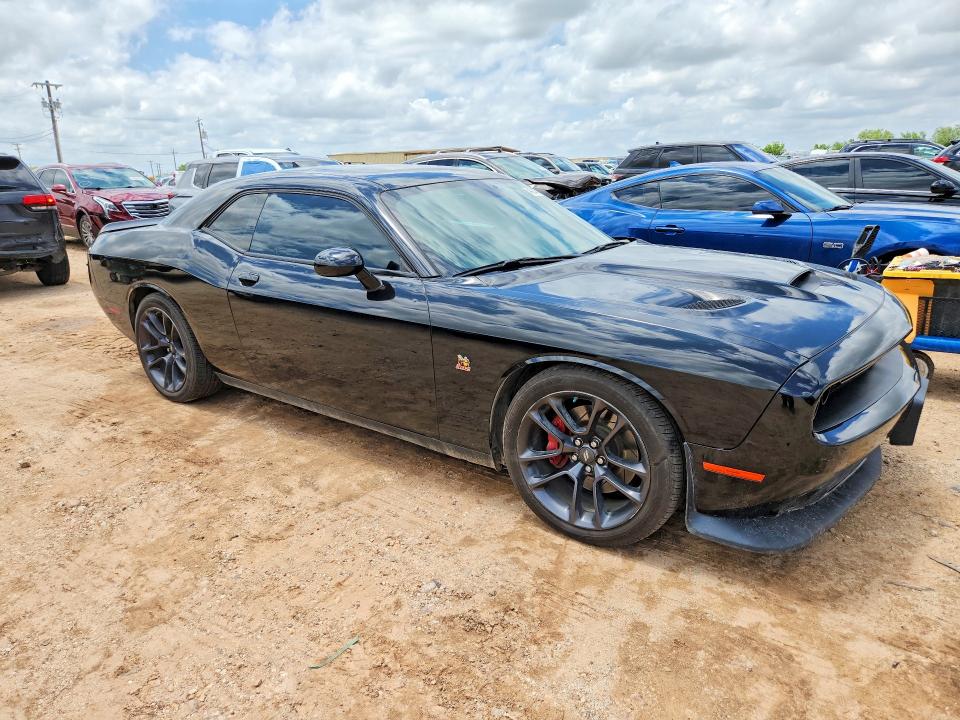 54353866 :رقم المزاد ، 2C3CDZFJ8LH235918 vin ، 2020 Dodge Challenger مزاد بيع