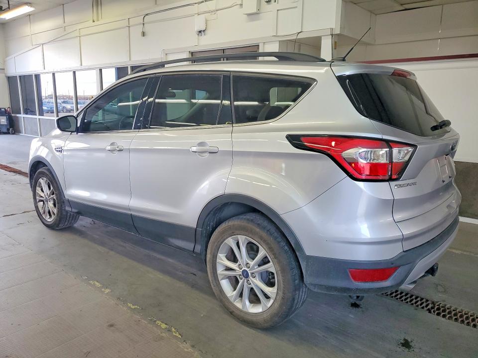 Продажа на аукционе авто 2017 Ford Escape, vin: 1FMCU9G9XHUE30452, номер лота: 55020416
