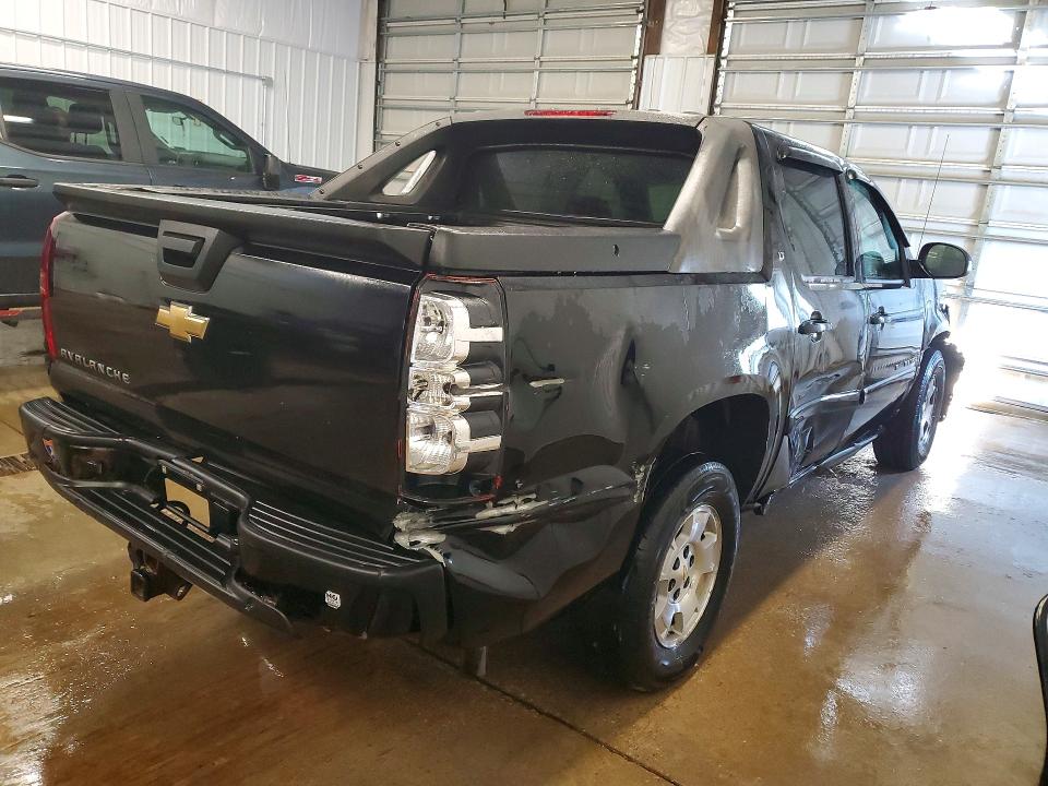 53830526 :رقم المزاد ، 3GNFK12327G136323 vin ، 2007 Chevrolet Avalanche مزاد بيع