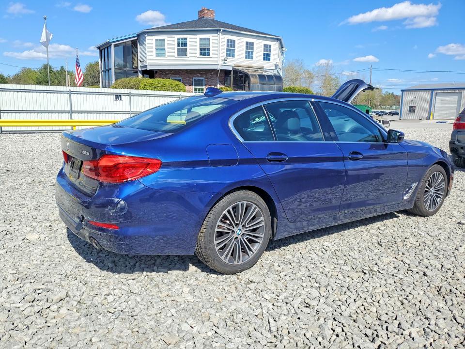52130616 :رقم المزاد ، WBAJR7C07LCD65602 vin ، 2020 Bmw 530 مزاد بيع