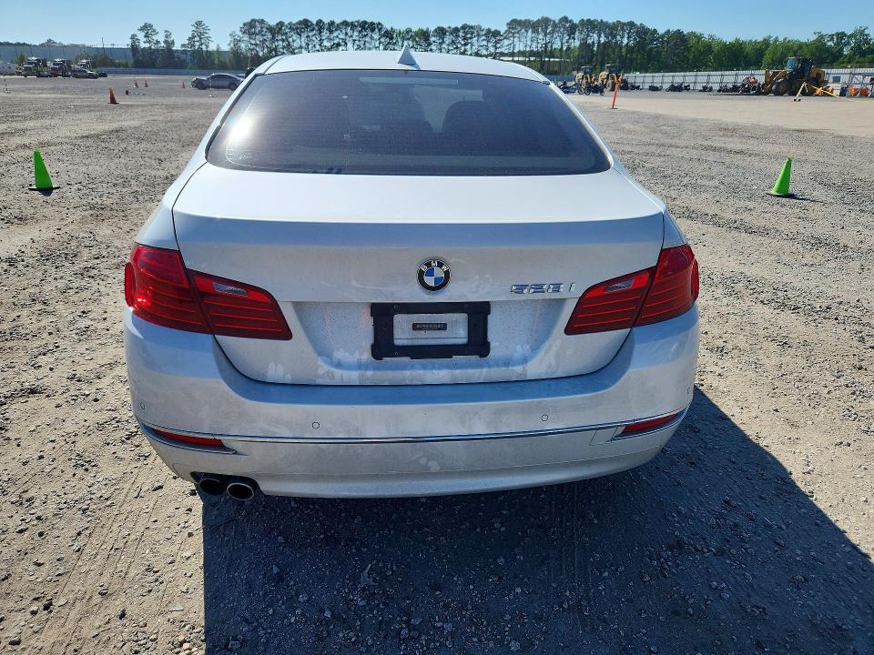 53975286 :رقم المزاد ، WBA5A5C51FD515000 vin ، 2015 Bmw 528 مزاد بيع