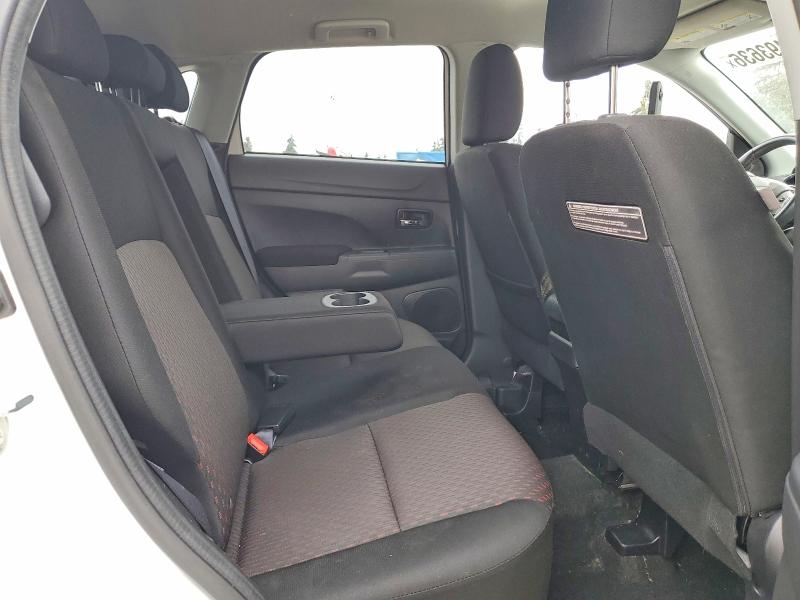 52493636 :رقم المزاد ، JA4AR3AU6JU011733 vin ، 2018 Mitsubishi Outlander Sport مزاد بيع