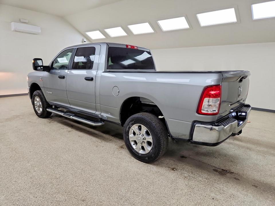 54151846 :رقم المزاد ، 3C6UR5DL1RG340346 vin ، 2024 Ram 2500 مزاد بيع