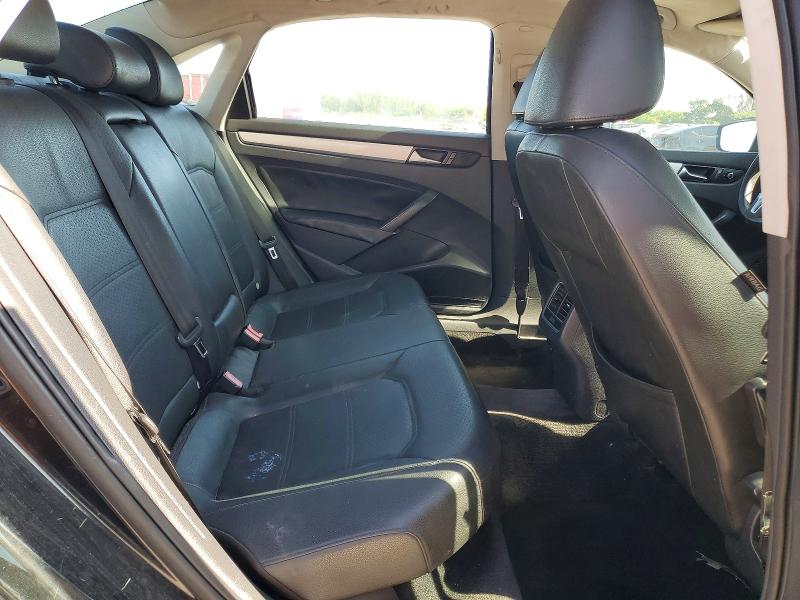 52230496 :رقم المزاد ، 1VWBP7A30DC016173 vin ، 2013 Volkswagen Passat مزاد بيع