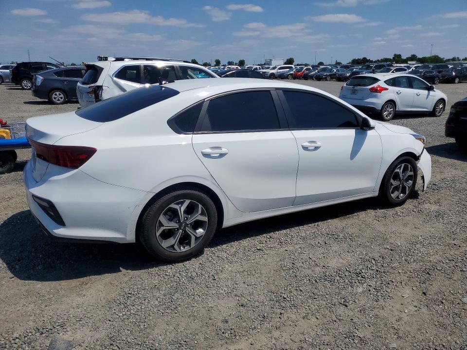 2021 Kia Forte მანქანა იყიდება აუქციონზე, vin: 3KPF24AD9ME391210, აუქციონის ნომერი: 52364946