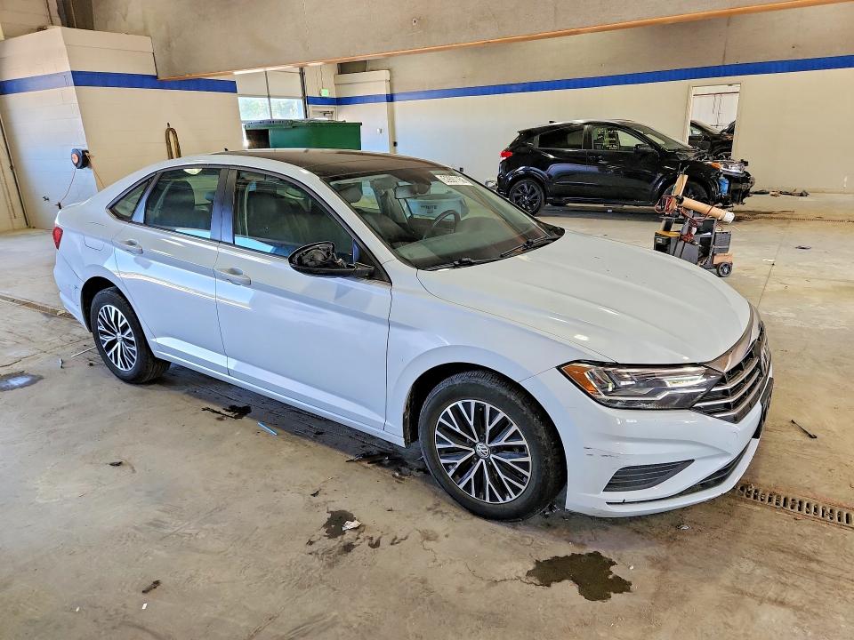52691156 :رقم المزاد ، 3VWCB7BU0KM141728 vin ، 2019 Volkswagen Jetta مزاد بيع