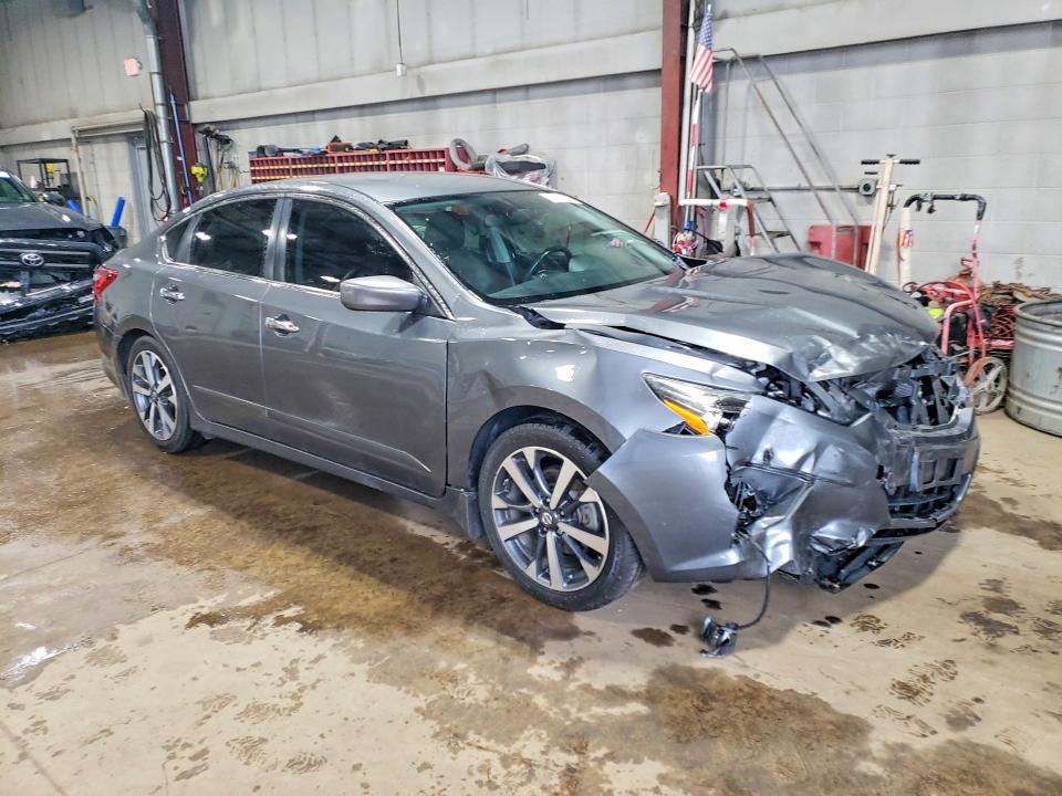 52787516 :رقم المزاد ، 1N4AL3AP0HC252100 vin ، 2017 Nissan Altima مزاد بيع