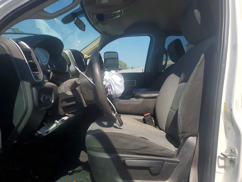 54017326 :رقم المزاد ، 3C63RRHL3KG725653 vin ، 2019 Ram 3500 مزاد بيع