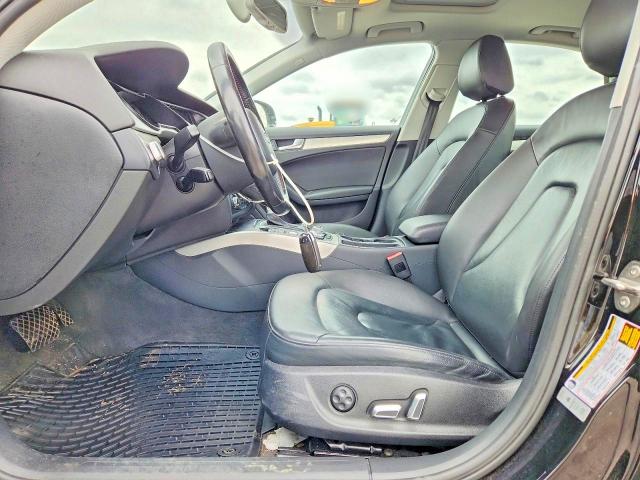 Продажа на аукционе авто 2016 Audi A4, vin: WAUFFAFL5GN000621, номер лота: 52647986