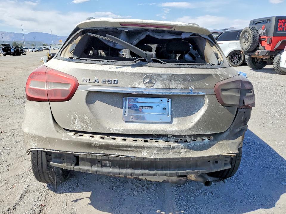 54726806 :رقم المزاد ، WDCTG4EB9LJ649685 vin ، 2020 Mercedes-benz Gla مزاد بيع