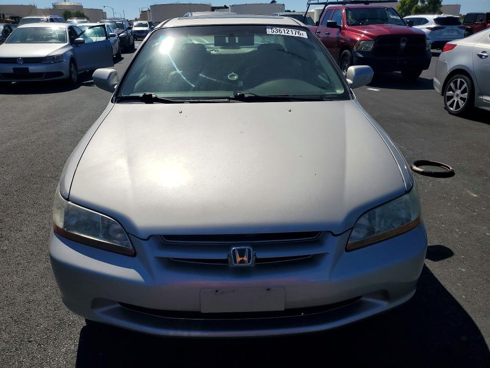 1999 Honda Accord მანქანა იყიდება აუქციონზე, vin: 1HGCG1655XA015813, აუქციონის ნომერი: 53612176