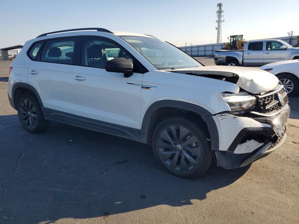 52392686 :رقم المزاد ، 3VVDX7B27PM321921 vin ، 2023 Volkswagen Taos مزاد بيع