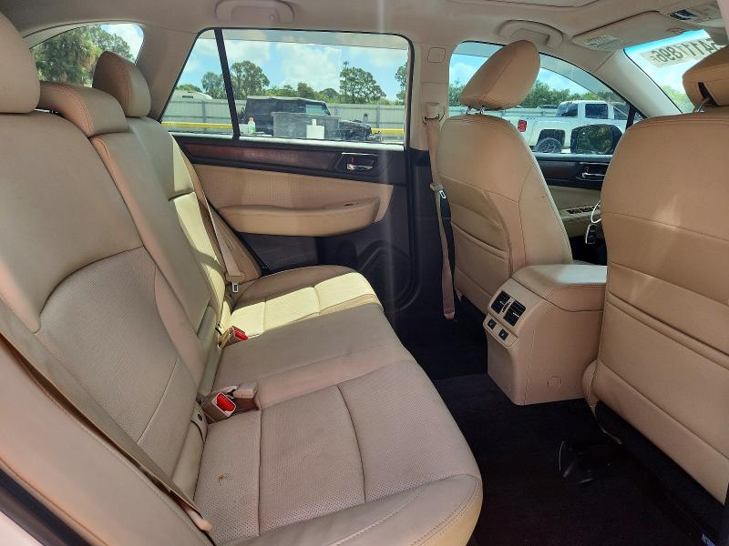54111896 :رقم المزاد ، 4S4BSANC5F3237940 vin ، 2015 Subaru Outback مزاد بيع