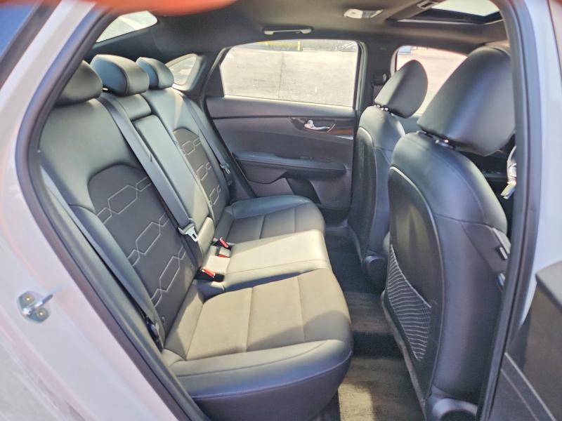2022 Kia Forte მანქანა იყიდება აუქციონზე, vin: 3KPF54AD5NE507365, აუქციონის ნომერი: 51424446