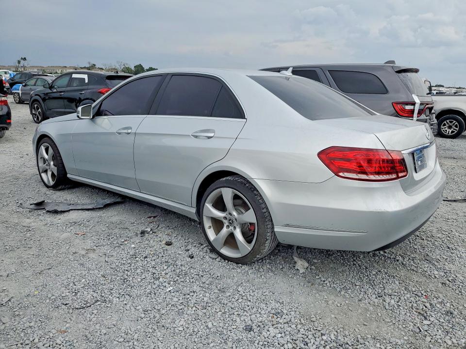 53220806 :رقم المزاد ، WDDHF8JBXEB038157 vin ، 2014 Mercedes-benz E350 مزاد بيع