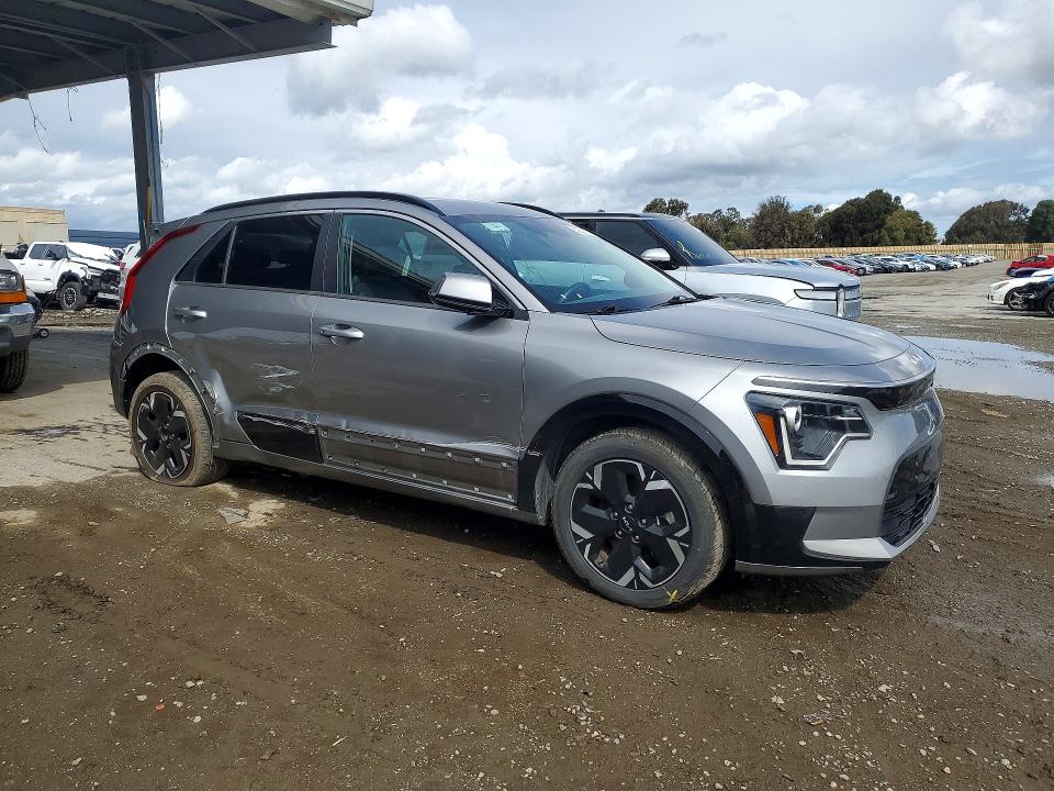 Продажа на аукционе авто 2024 Kia Niro, vin: KNDCR3L15R5099701, номер лота: 54545366