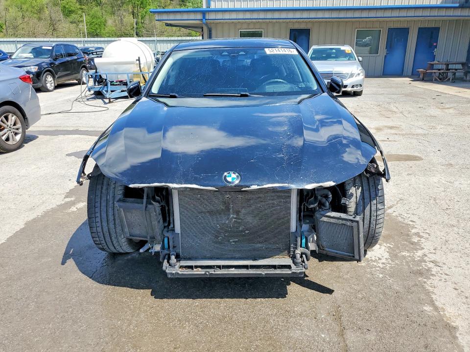 52141416 :رقم المزاد ، WBA7F2C5XJG856346 vin ، 2018 Bmw Alpina B7 مزاد بيع