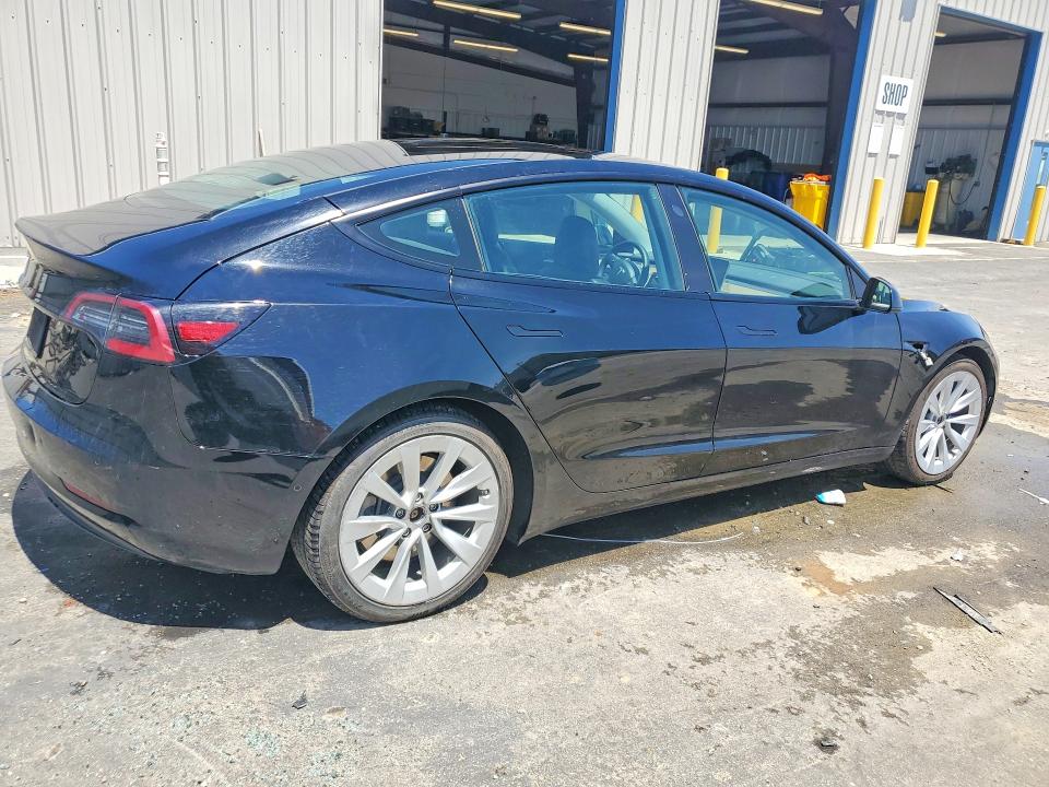 52964406 :رقم المزاد ، 5YJ3E1EAXNF188072 vin ، 2022 Tesla Model 3 مزاد بيع