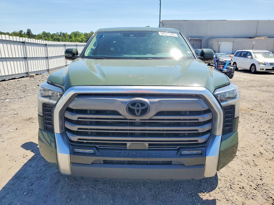 Продажа на аукционе авто 2022 Toyota Tundra, vin: 5TFJA5DB3NX038461, номер лота: 54511596