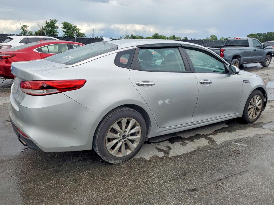 53574746 :رقم المزاد ، 5XXGT4L30HG153538 vin ، 2017 Kia Optima مزاد بيع