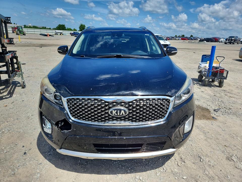 55330786 :رقم المزاد ، 5XYPK4A55HG238278 vin ، 2017 Kia Sorento مزاد بيع