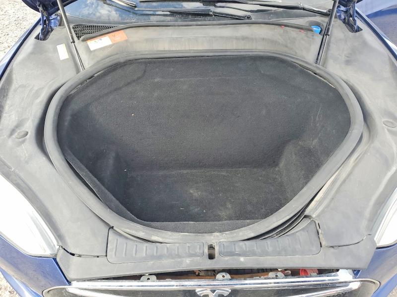 Продажа на аукционе авто 2015 Tesla Model S, vin: 5YJSA1H25FF094422, номер лота: 52321846