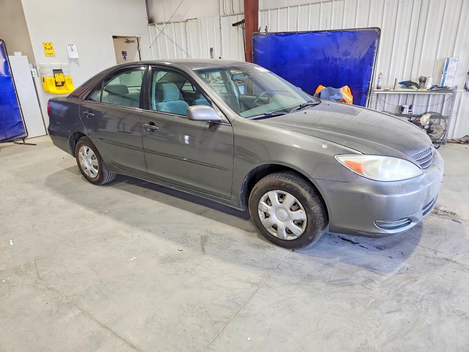 52897086 :رقم المزاد ، JTDBE32K820054305 vin ، 2002 Toyota Camry مزاد بيع