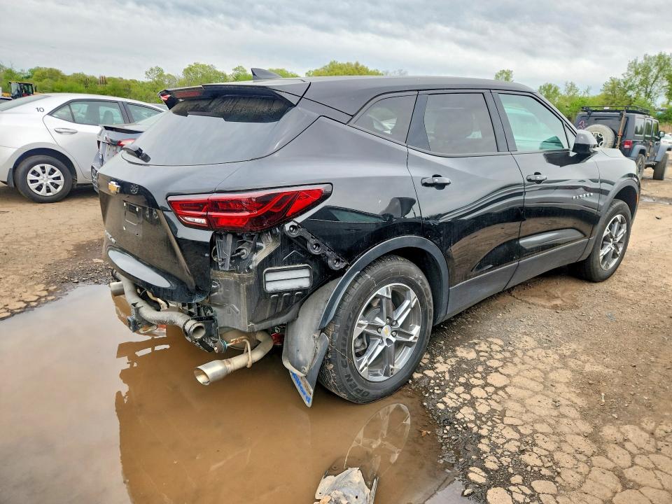 52856366 :رقم المزاد ، 3GNKBHR49PS222098 vin ، 2023 Chevrolet Blazer مزاد بيع