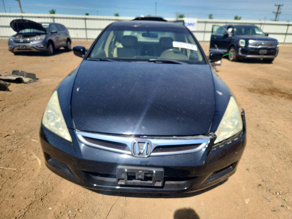 53625636 :رقم المزاد ، 1HGCM66837A061995 vin ، 2007 Honda Accord مزاد بيع