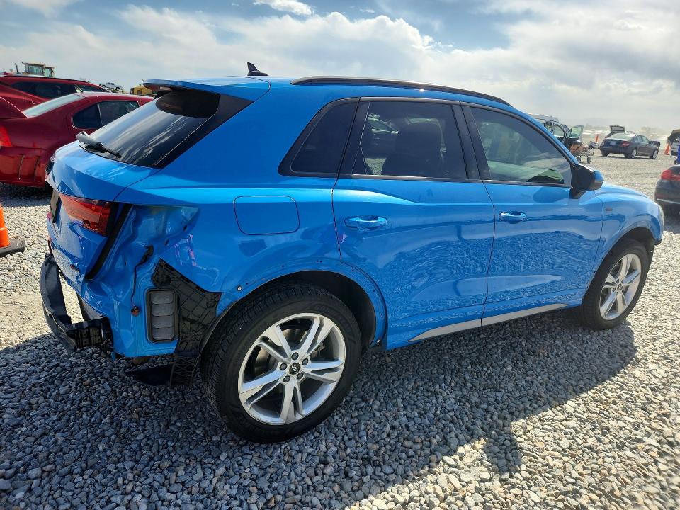 Продажа на аукционе авто 2021 Audi Q3, vin: WA1EECF38M1023126, номер лота: 53410886