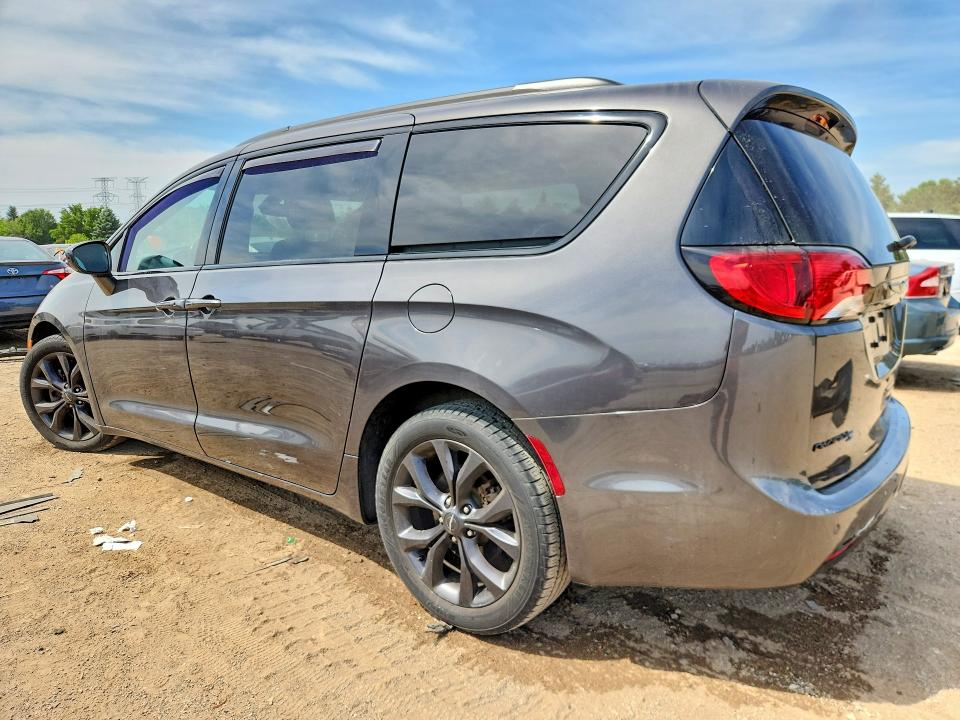 Auction sale of the 2019 Chrysler Pacifica, vin: 2C4RC1EG6KR667495, lot number: 55056456